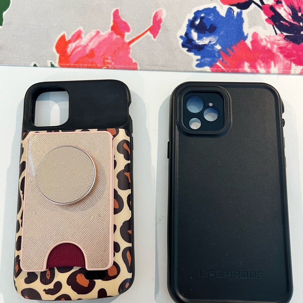 iPhone 11 LifeProof Black Case & Casely charging case with pop wallet